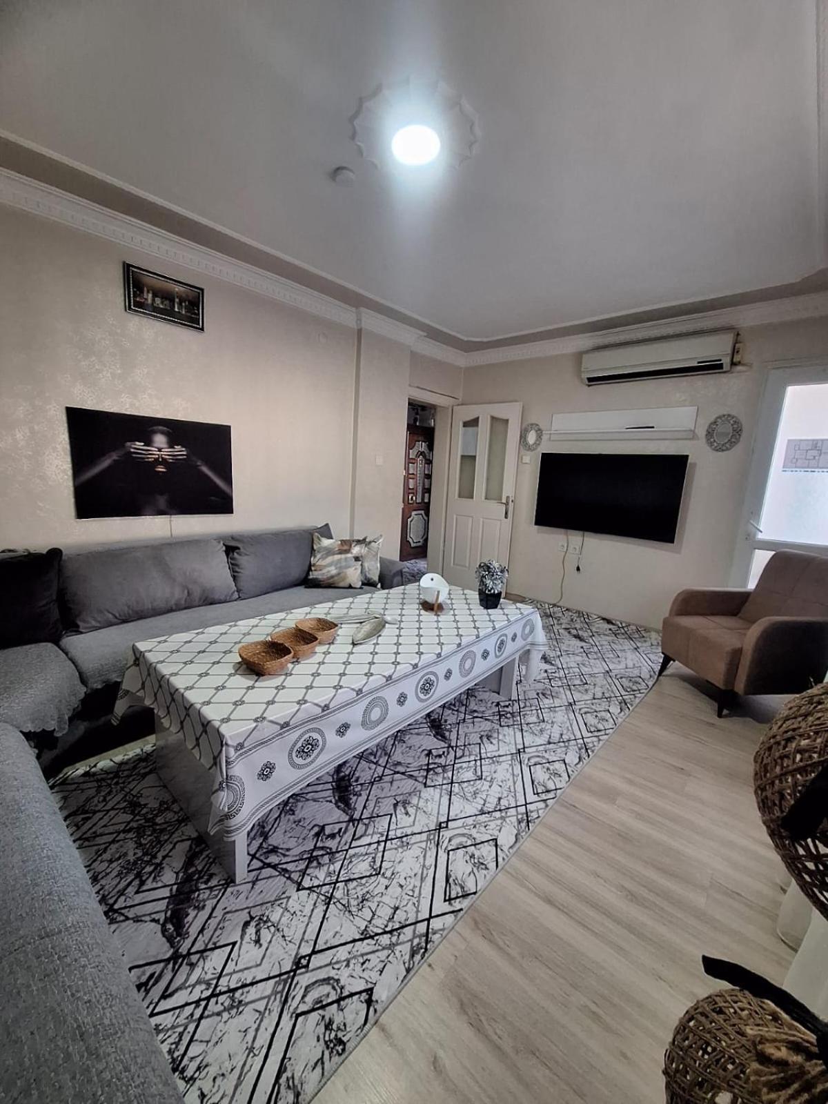 3Ege Ueniversitesine Ve Hastane Ye Cok Yakin Aile Icin Uygun Bornova Ngoại thất bức ảnh