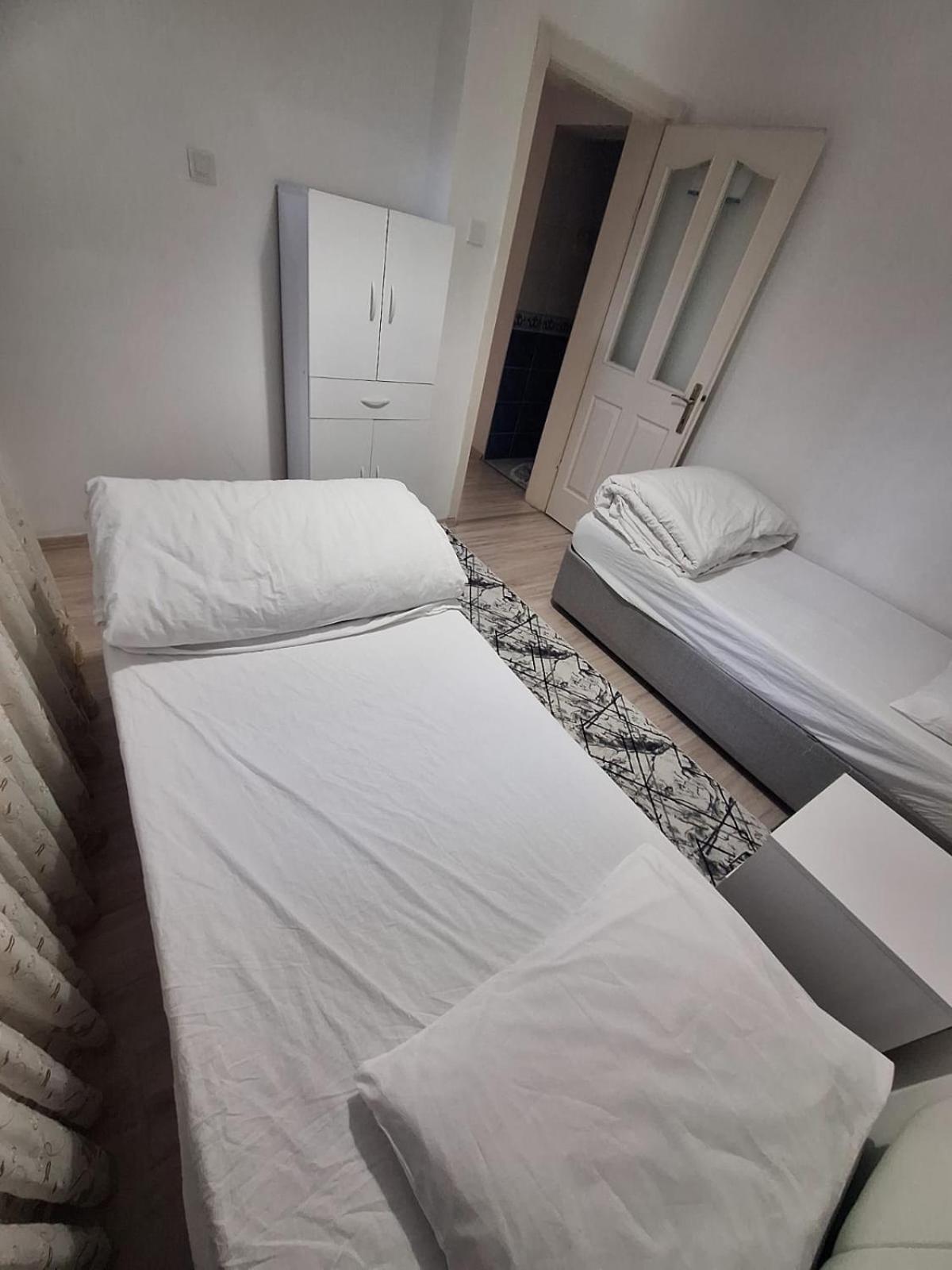 3Ege Ueniversitesine Ve Hastane Ye Cok Yakin Aile Icin Uygun Bornova Ngoại thất bức ảnh